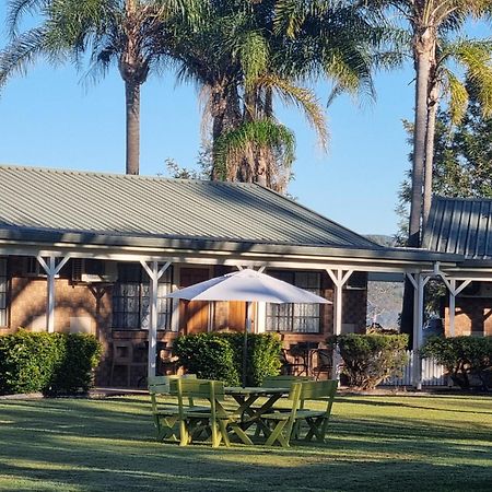 Koorawatha Homestead Motel Bororen Exteriör bild